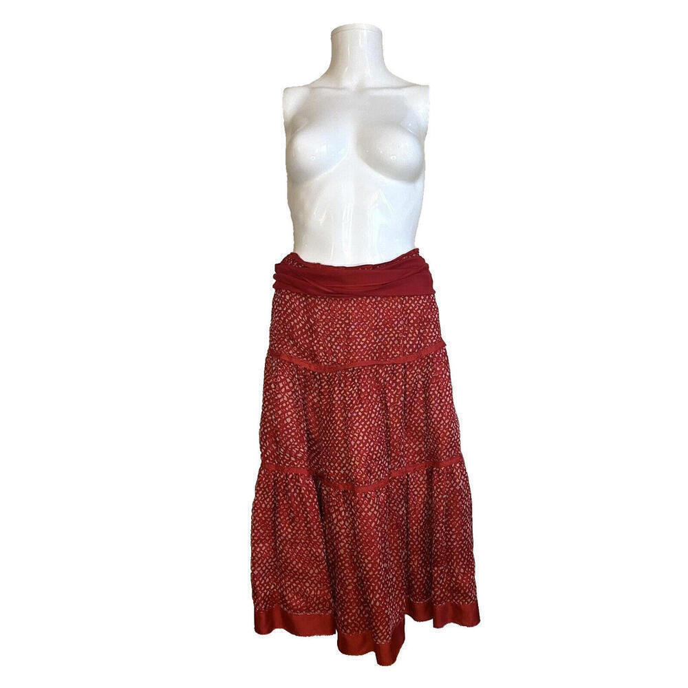 LOUIS VUITTON Below Knee Red Silk Skirt With Belt Rare FR-38